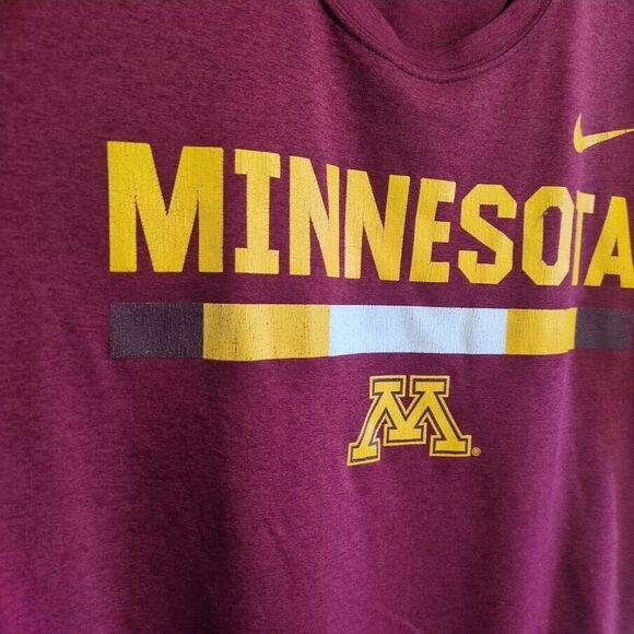 Minnesota Golden Gophers Nike Tee Short Sleeve Shirt Men's M Medium Maroon - Picture 3 of 7